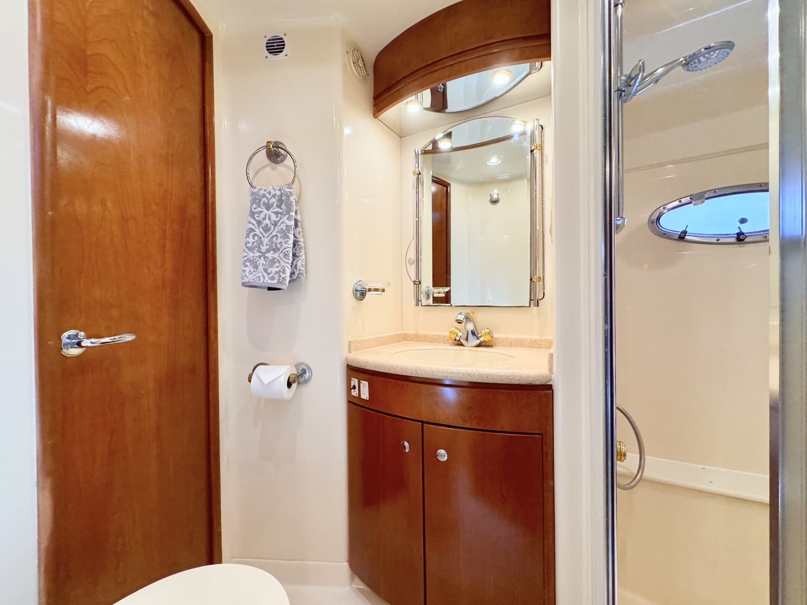 Carver Voyager 530 