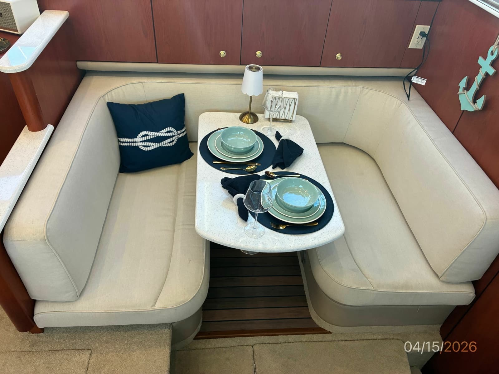 41' Maxum Dinette