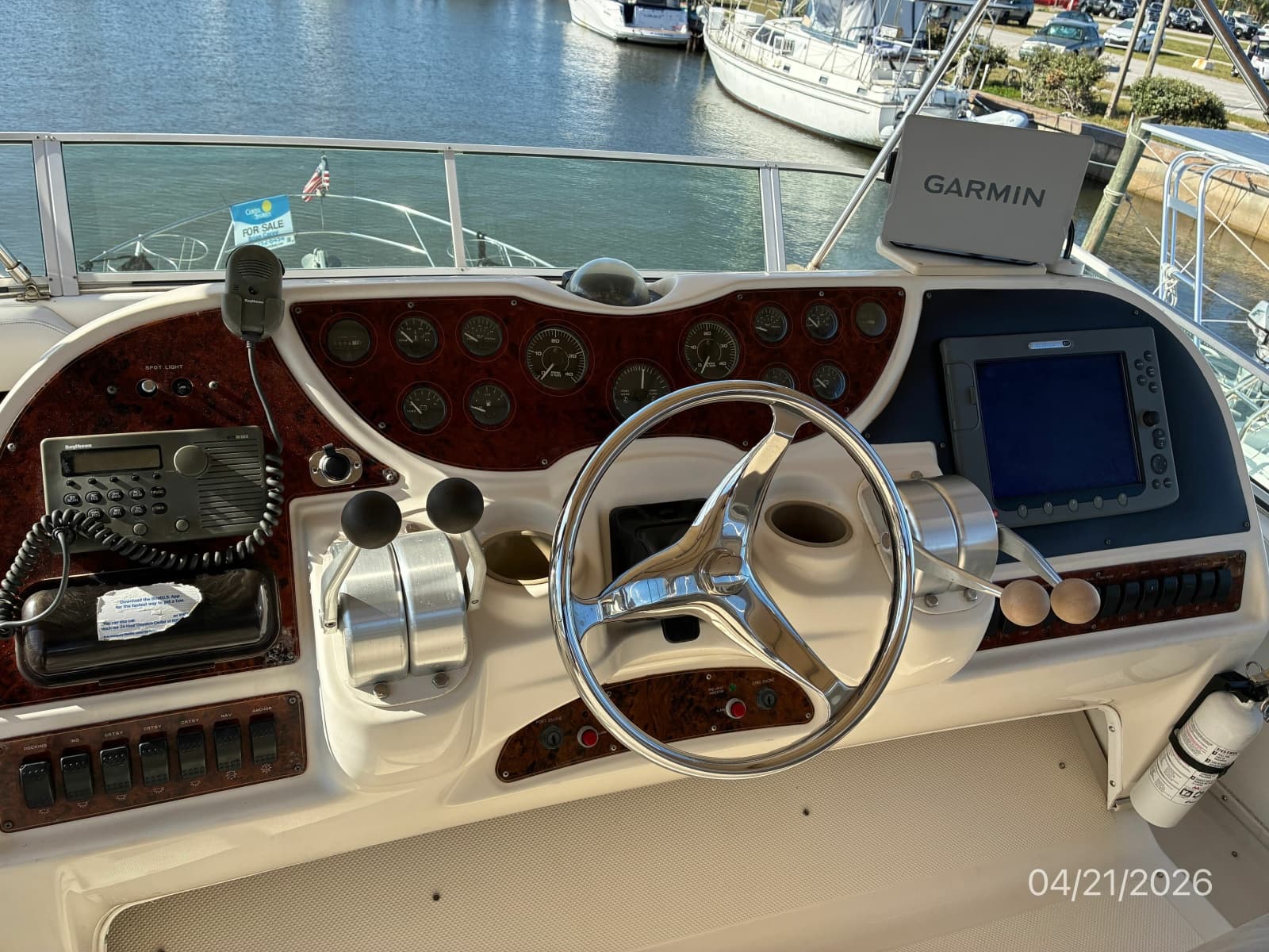 41' Maxum Flybridge