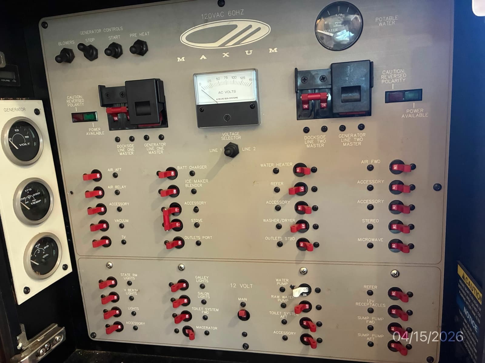 41' Maxum Electrical Panel