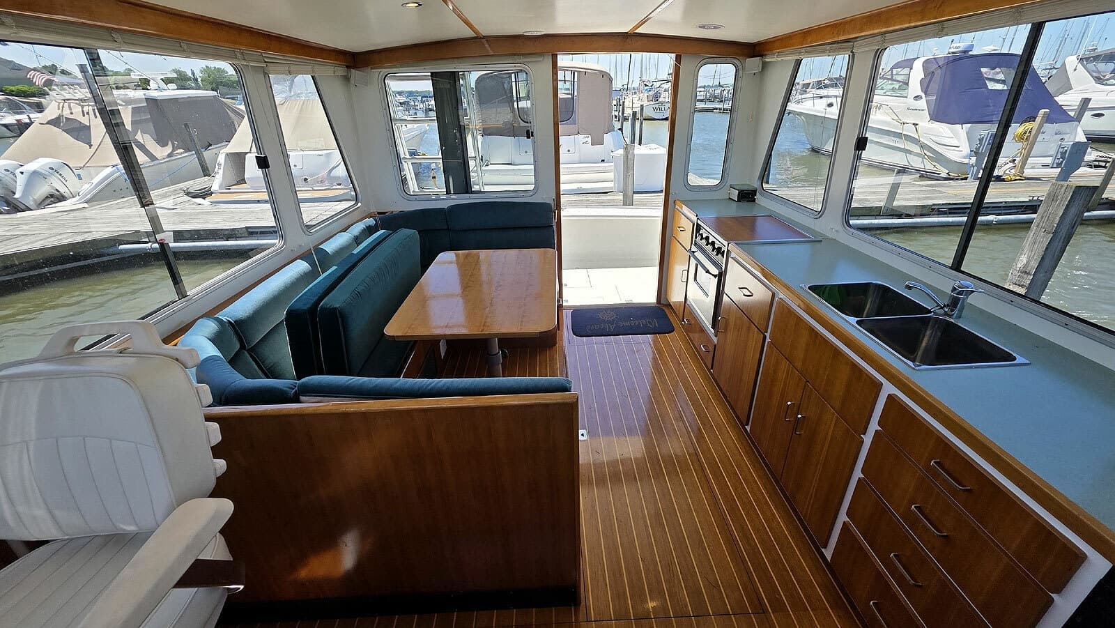 Main Cabin Aft