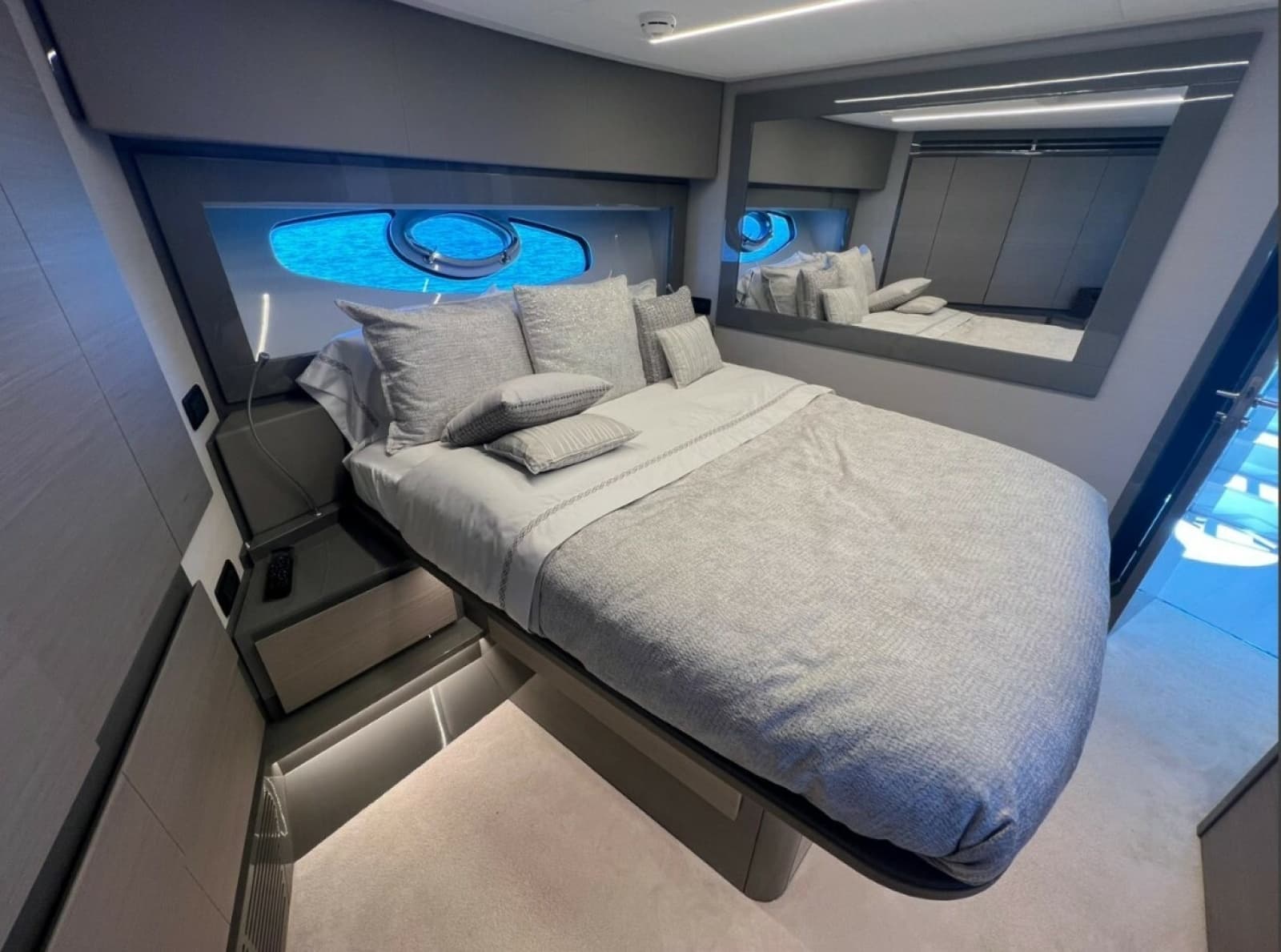 2018 Pershing 