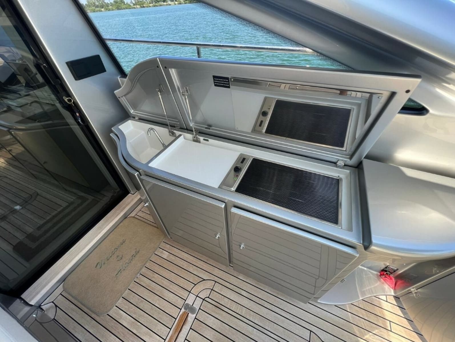 2018 Pershing 