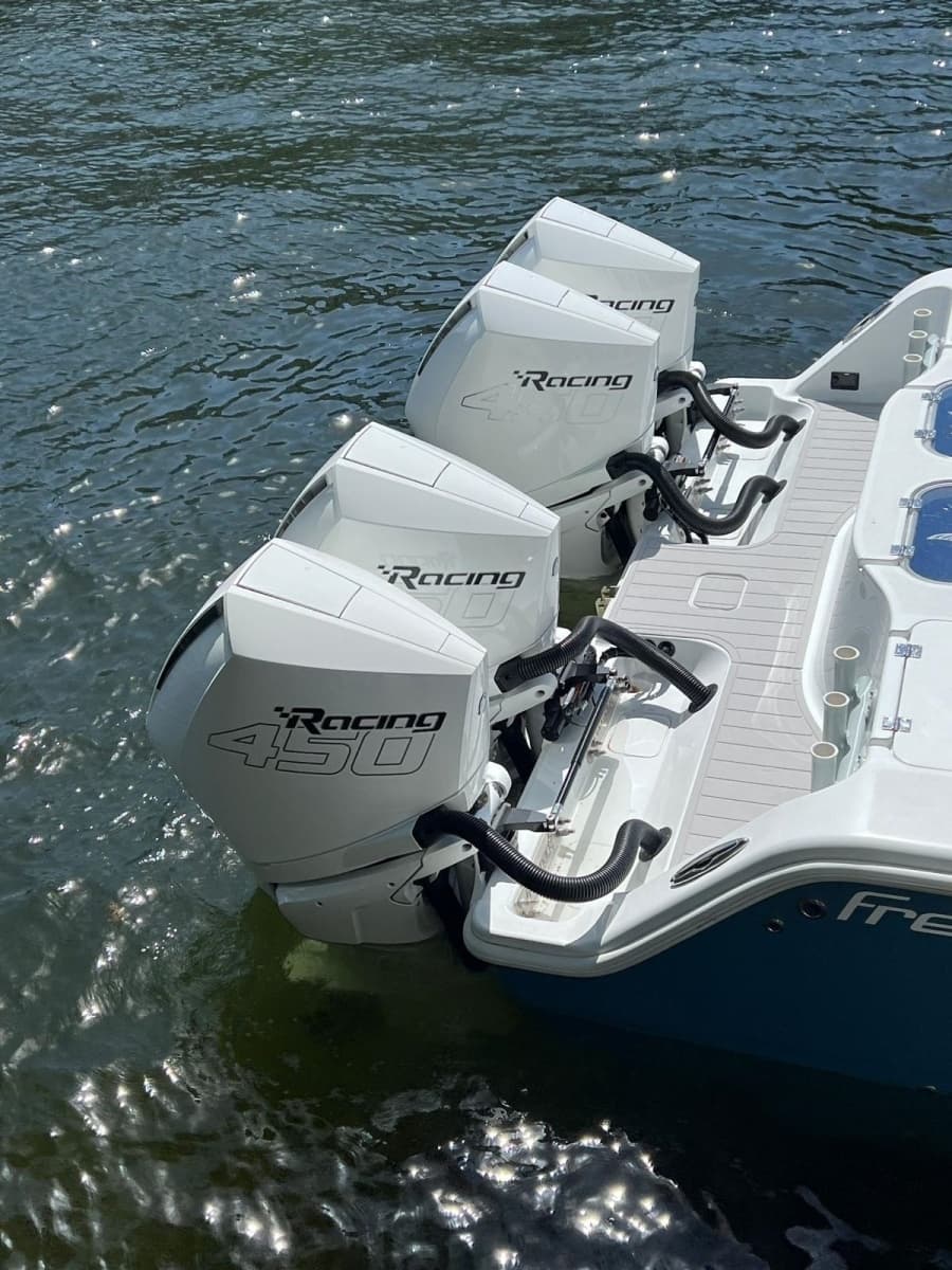 2021 Freeman 42LR