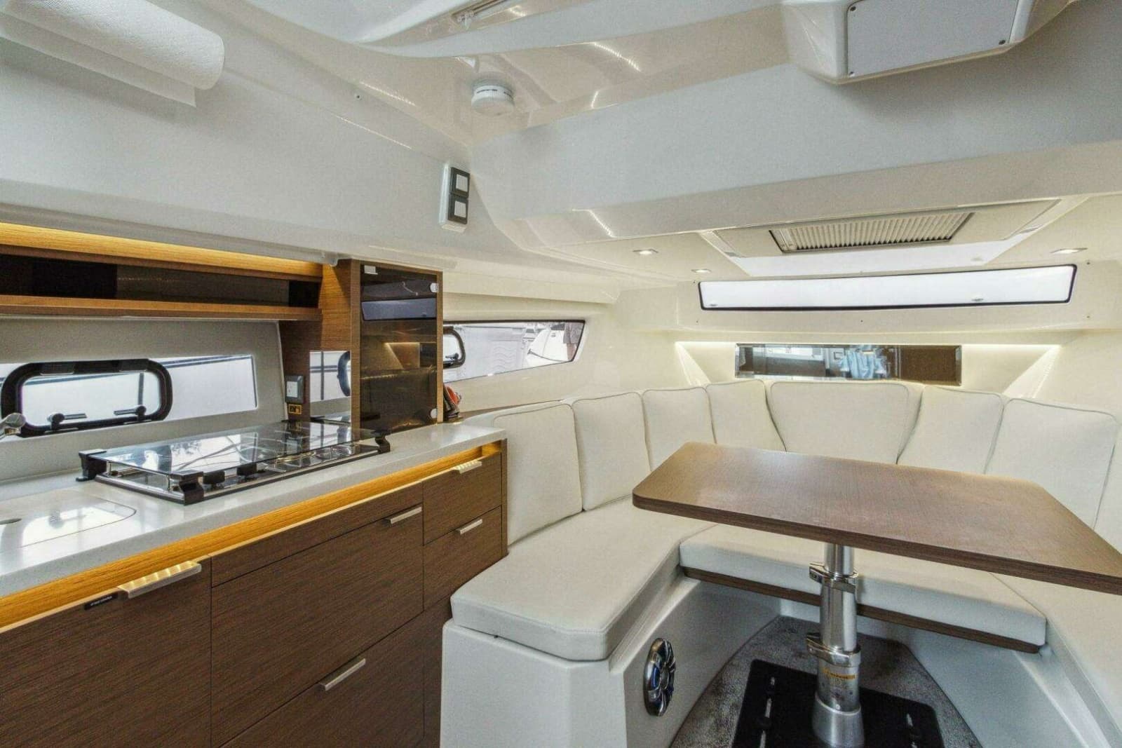 2022 Jeanneau Leader 10.5 WA 2
