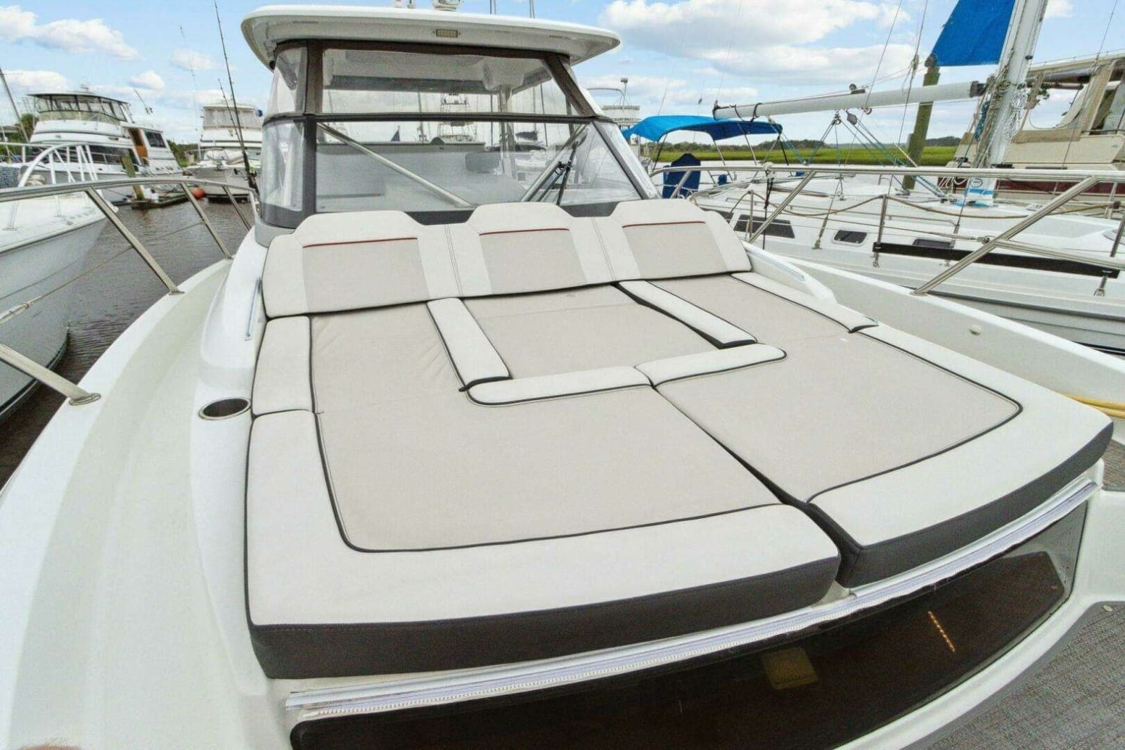 2022 Jeanneau Leader 10.5 WA 2
