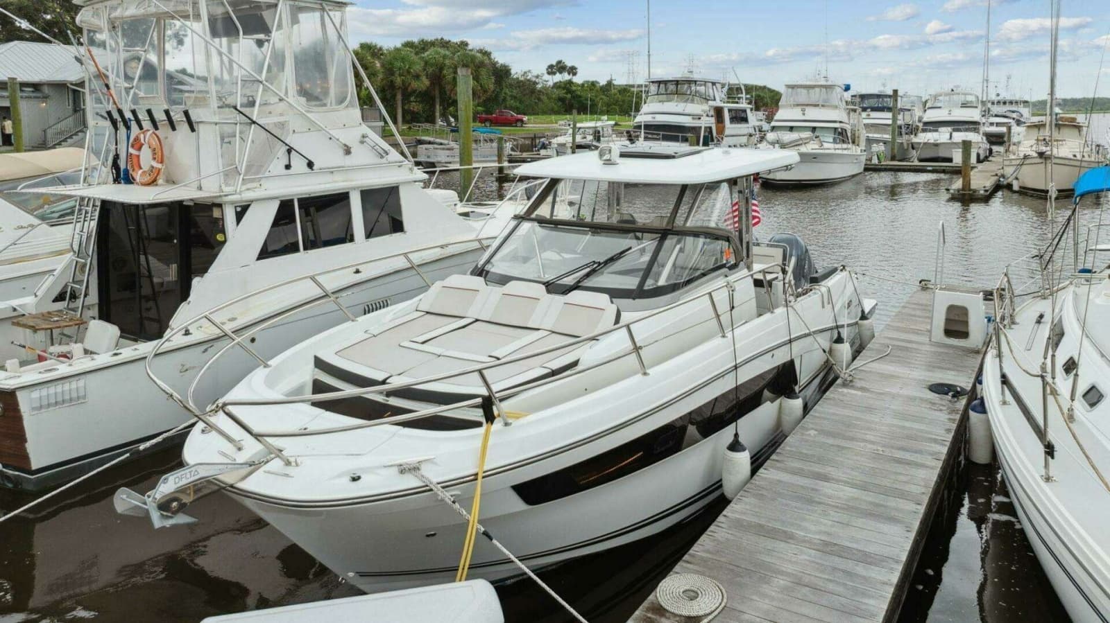 2022 Jeanneau Leader 10.5 WA 2