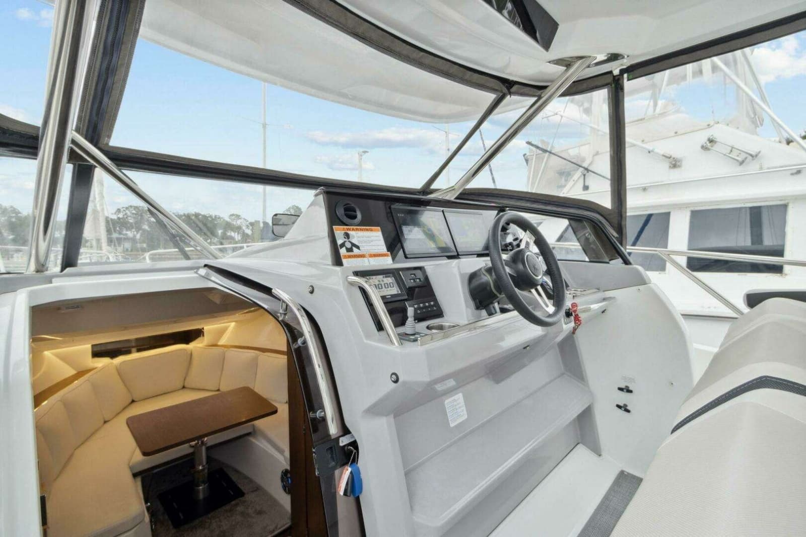 2022 Jeanneau Leader 10.5 WA 2