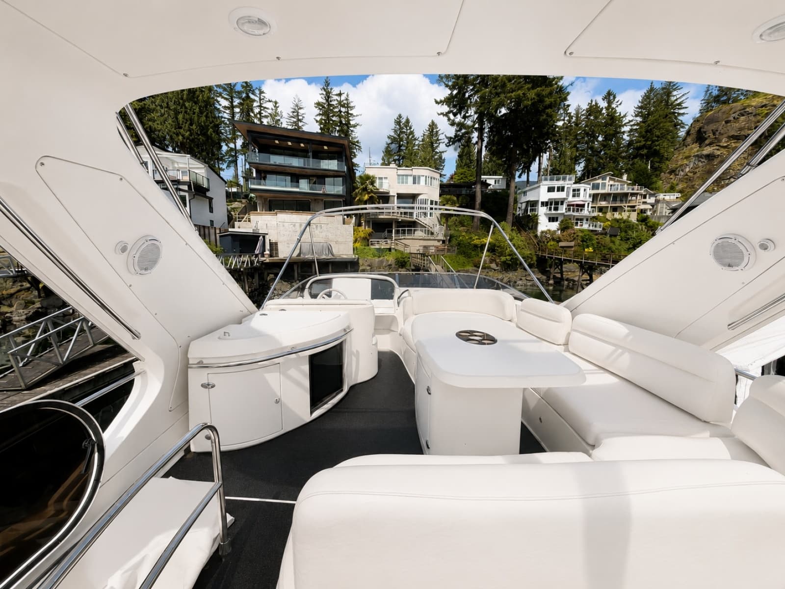 2005 Azimut Fly 62