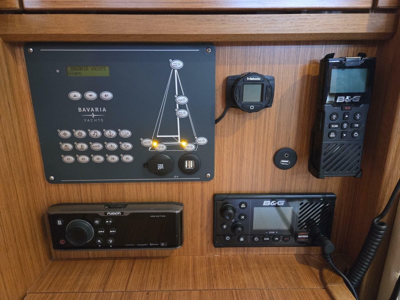 Nav station instrumentation panel