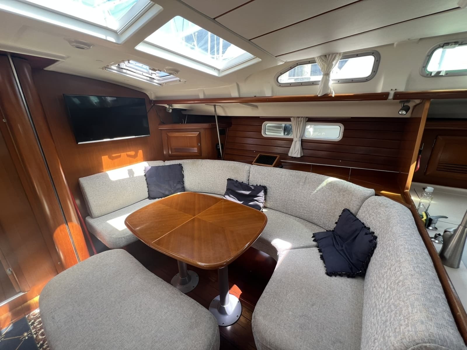 2001 Beneteau Oceanis 473
