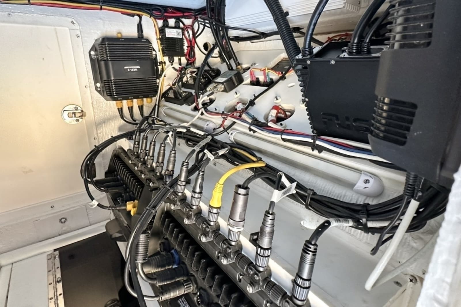 2006 Albin 26 Center Console