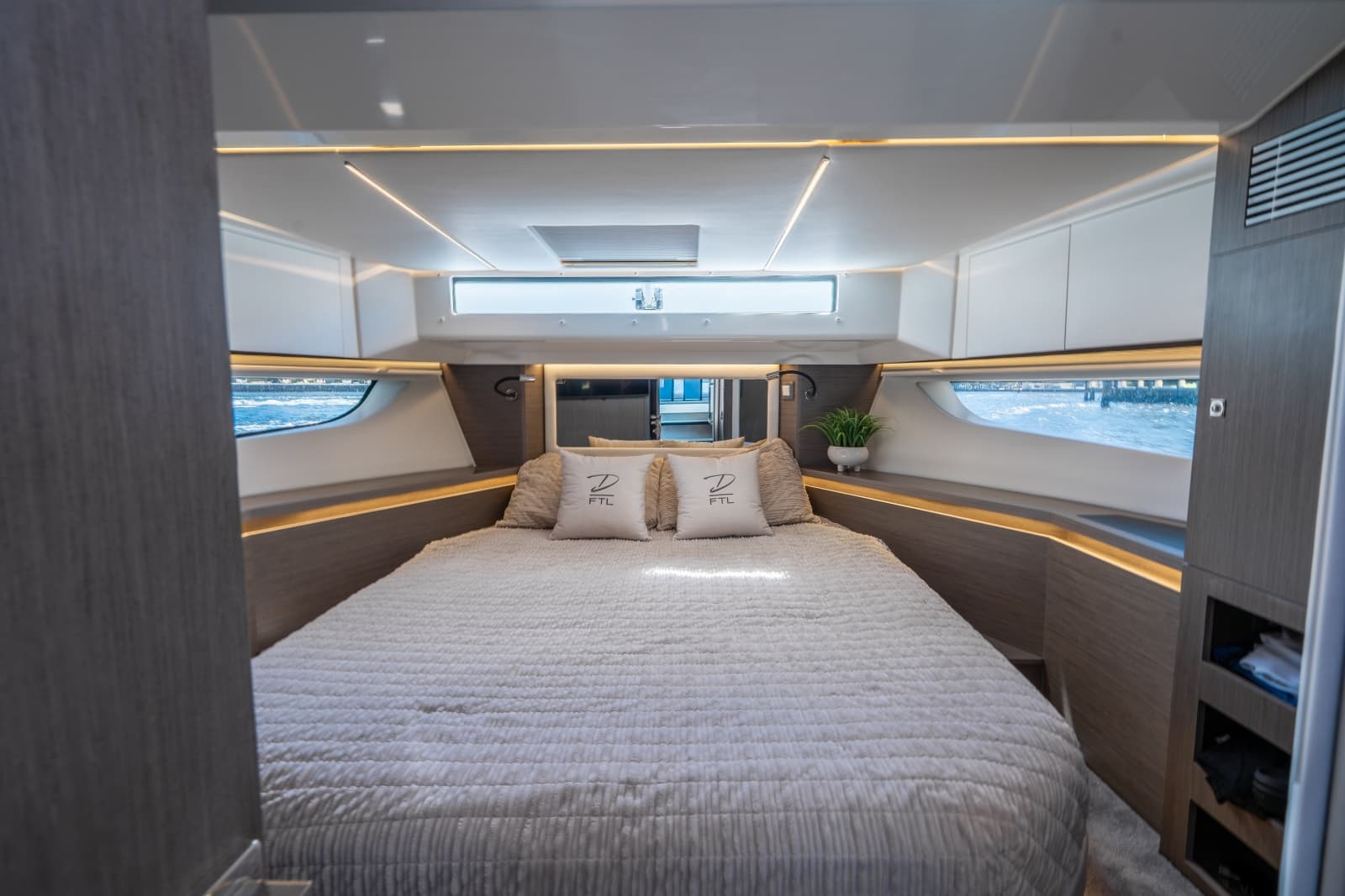 2024 Jeanneau NC 1295 Fly