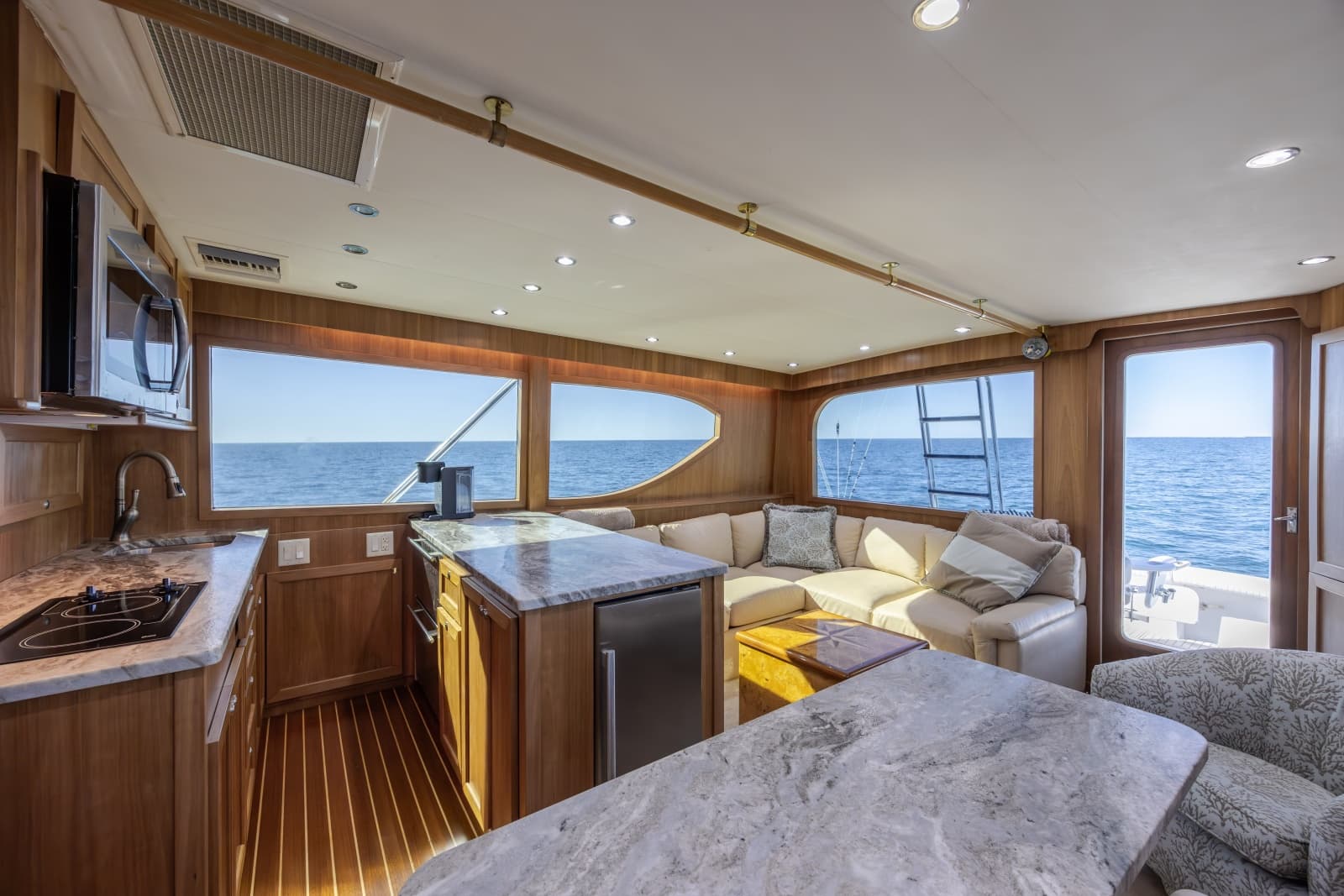 2000 Hatteras 50 Convertible