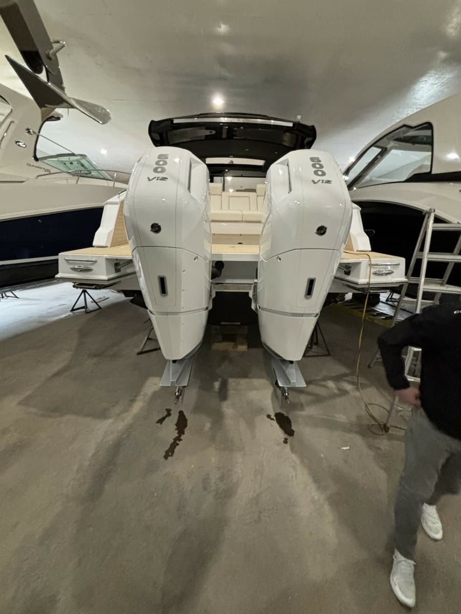 2024 Cruisers Yachts 42 GLS OB