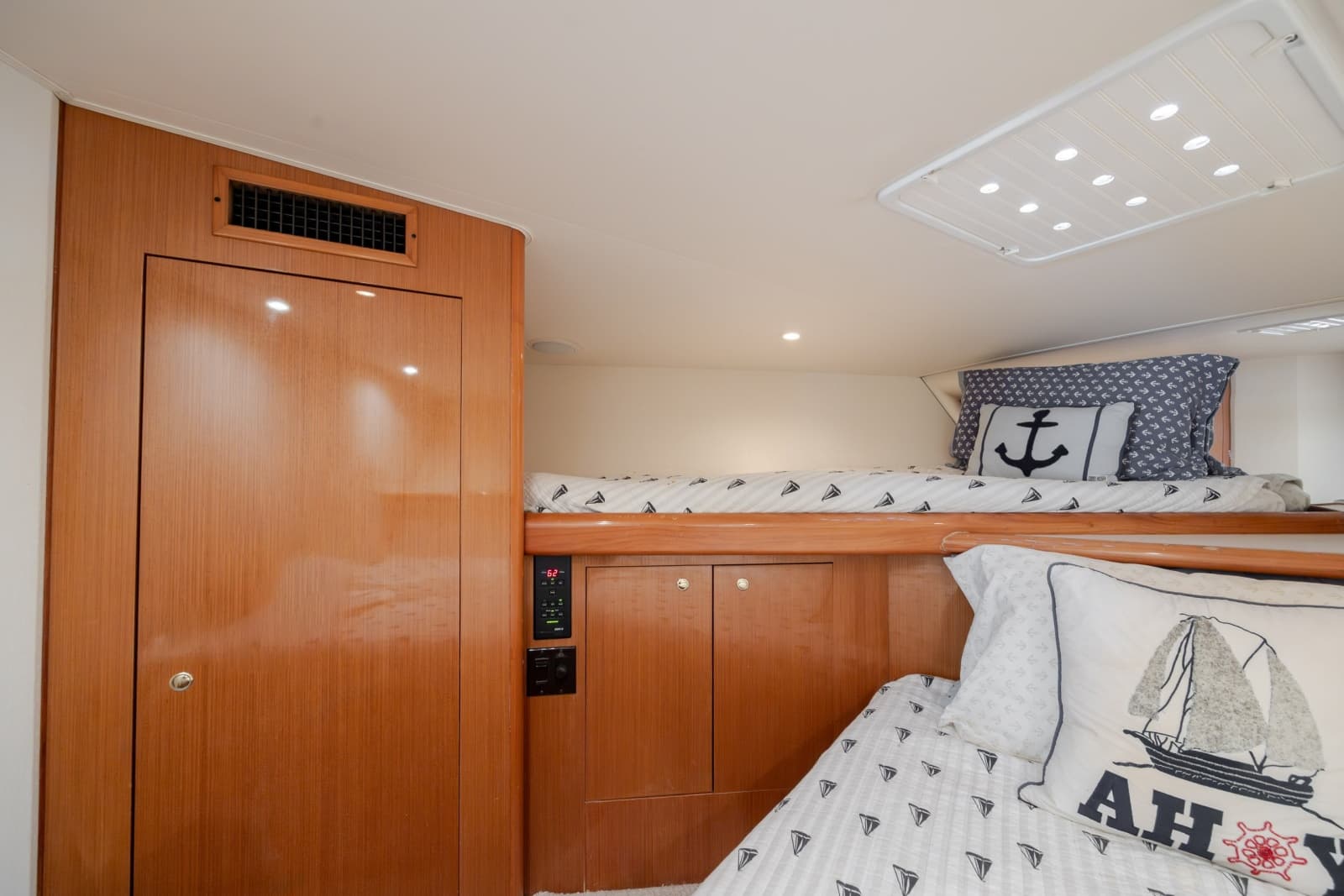 2000 Viking 55 Convertible