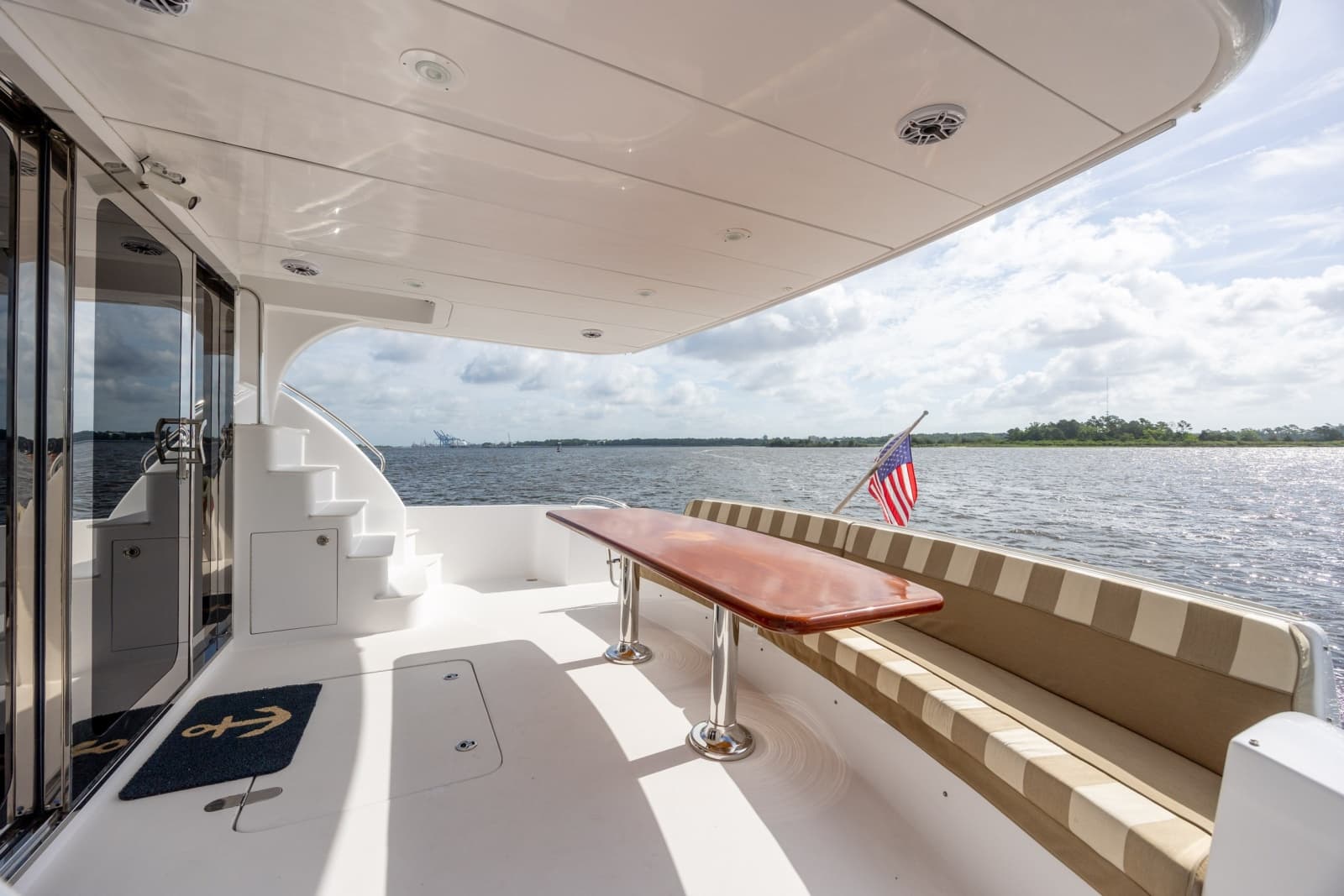 2008 Hatteras Motor Yacht