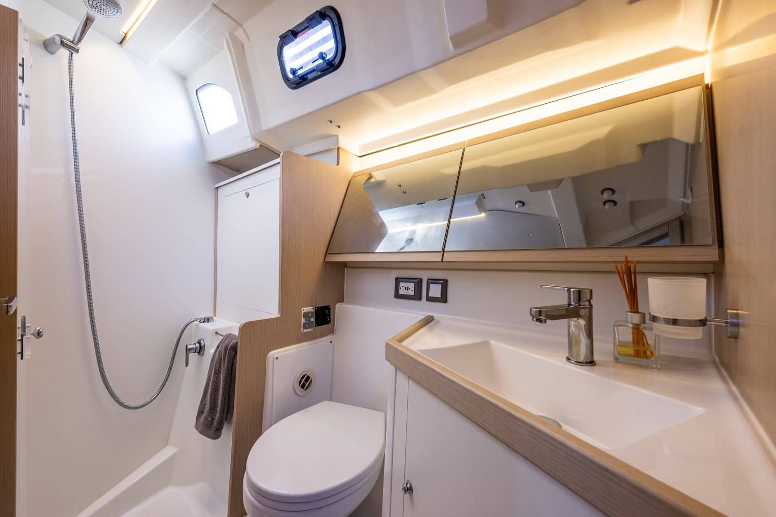 2020 Beneteau Oceanis 46.1