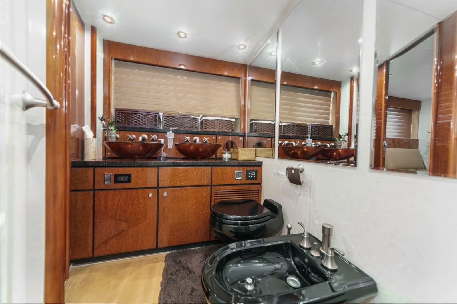 2005 Fairline Yachts 