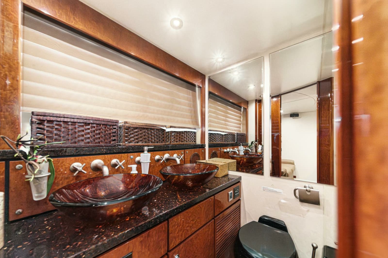 2005 Fairline Yachts 