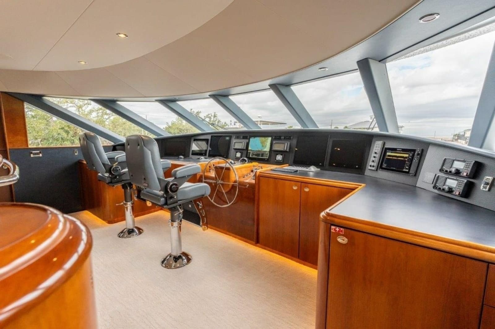 2006 Westport 130 Motoryacht