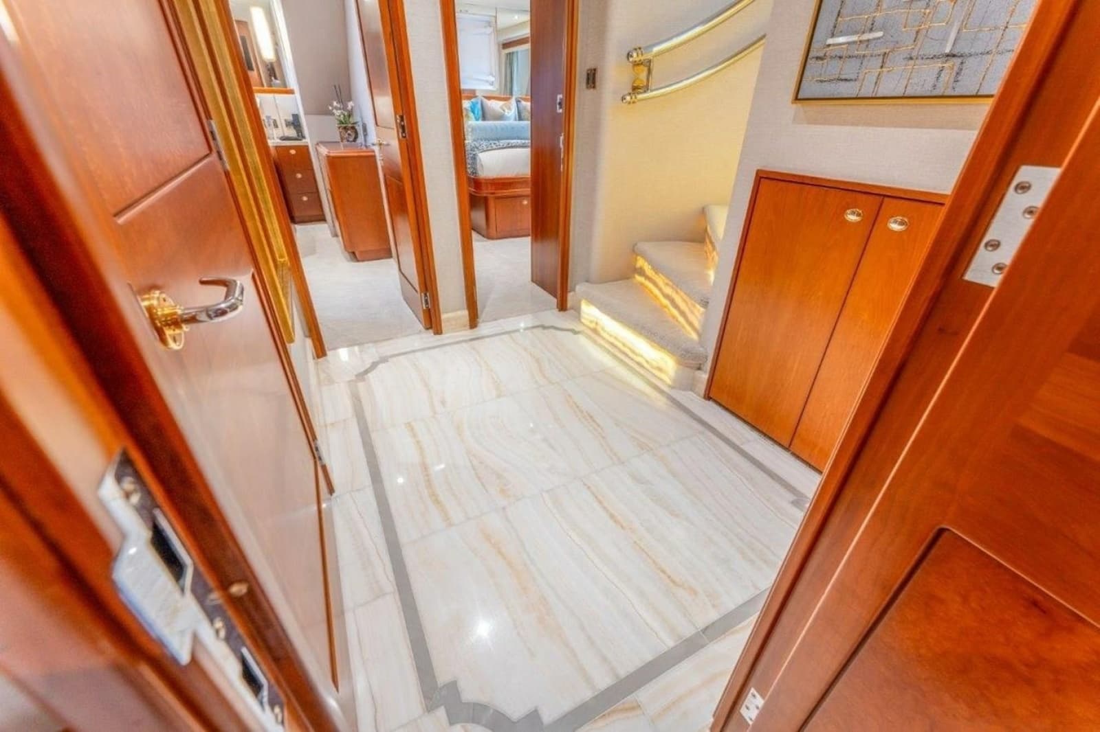 2006 Westport 130 Motoryacht