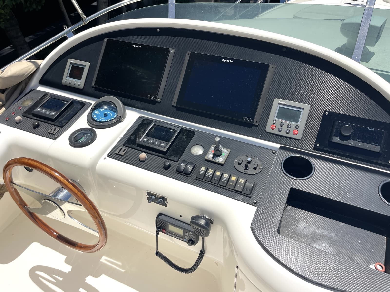 2006 Uniesse 58 MY