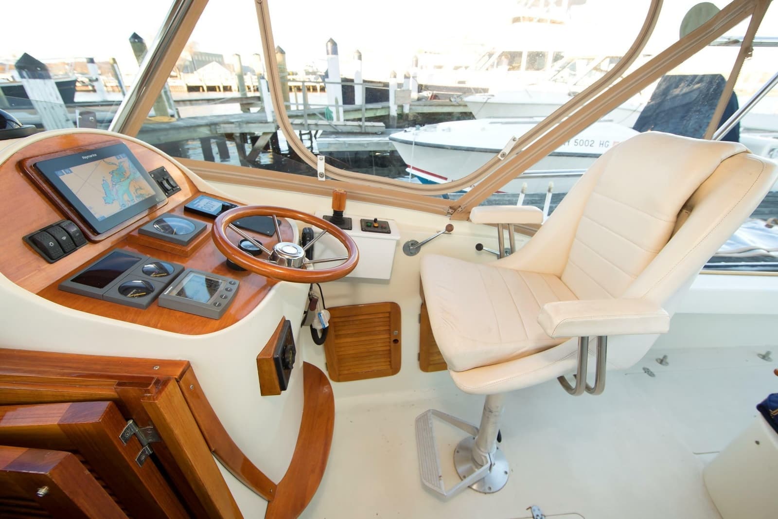 1997 Hinckley Runabout 29