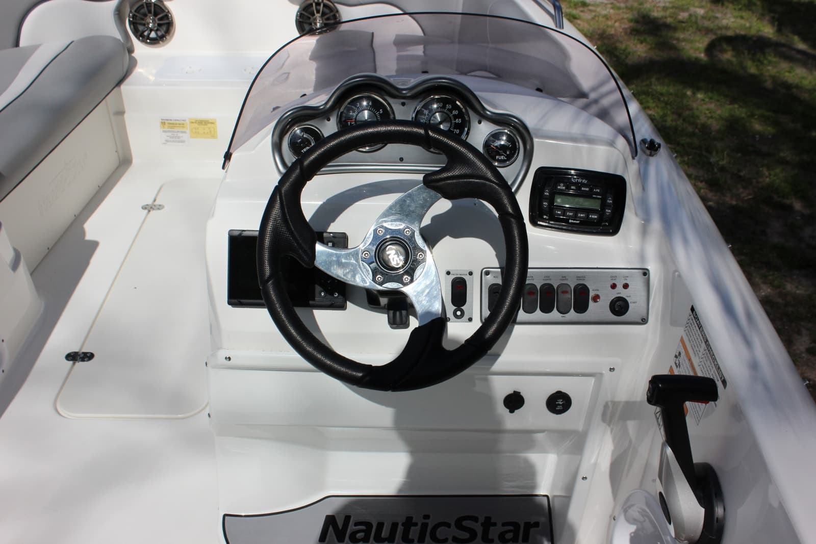 2022 NauticStar 203SC