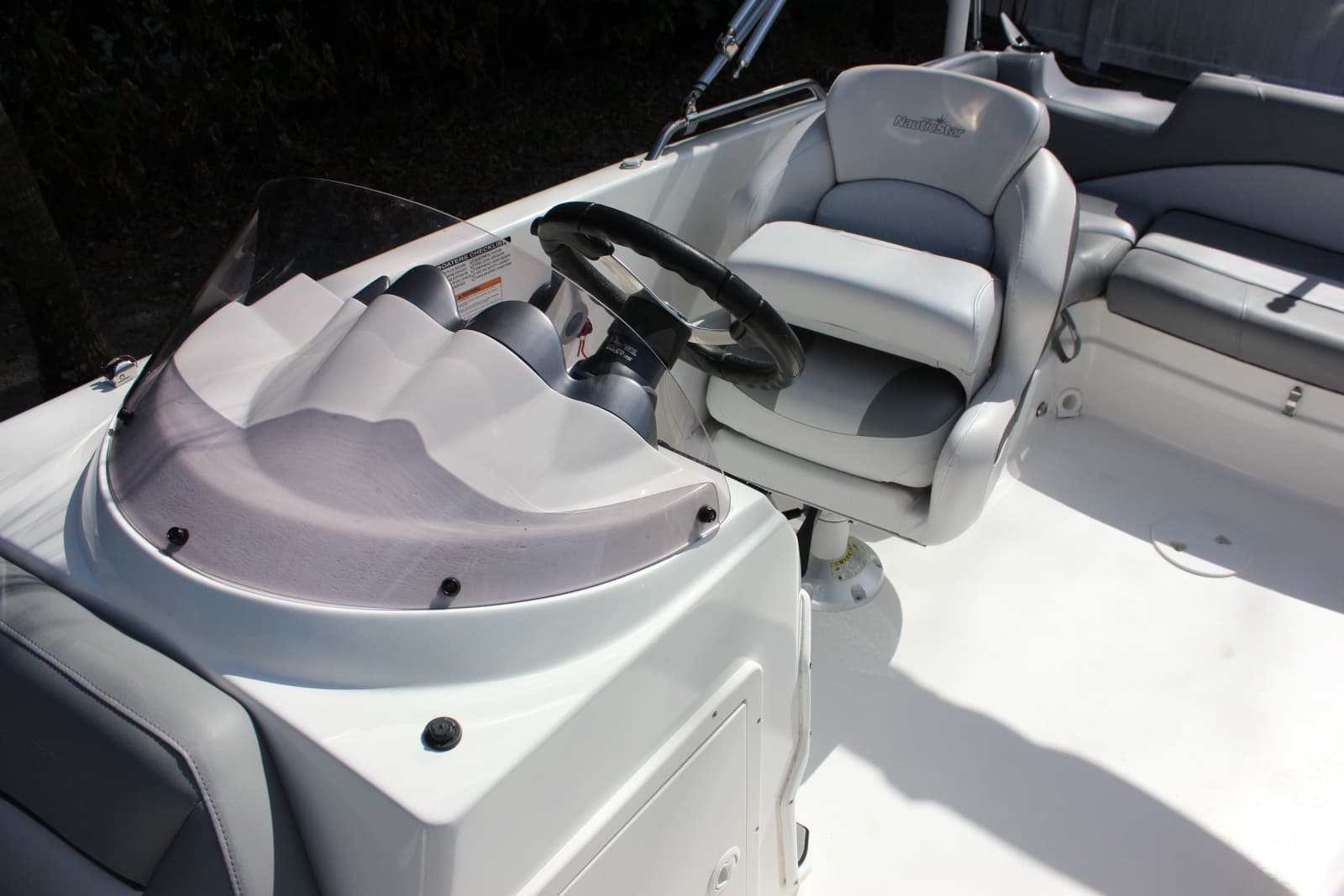 2022 NauticStar 203SC