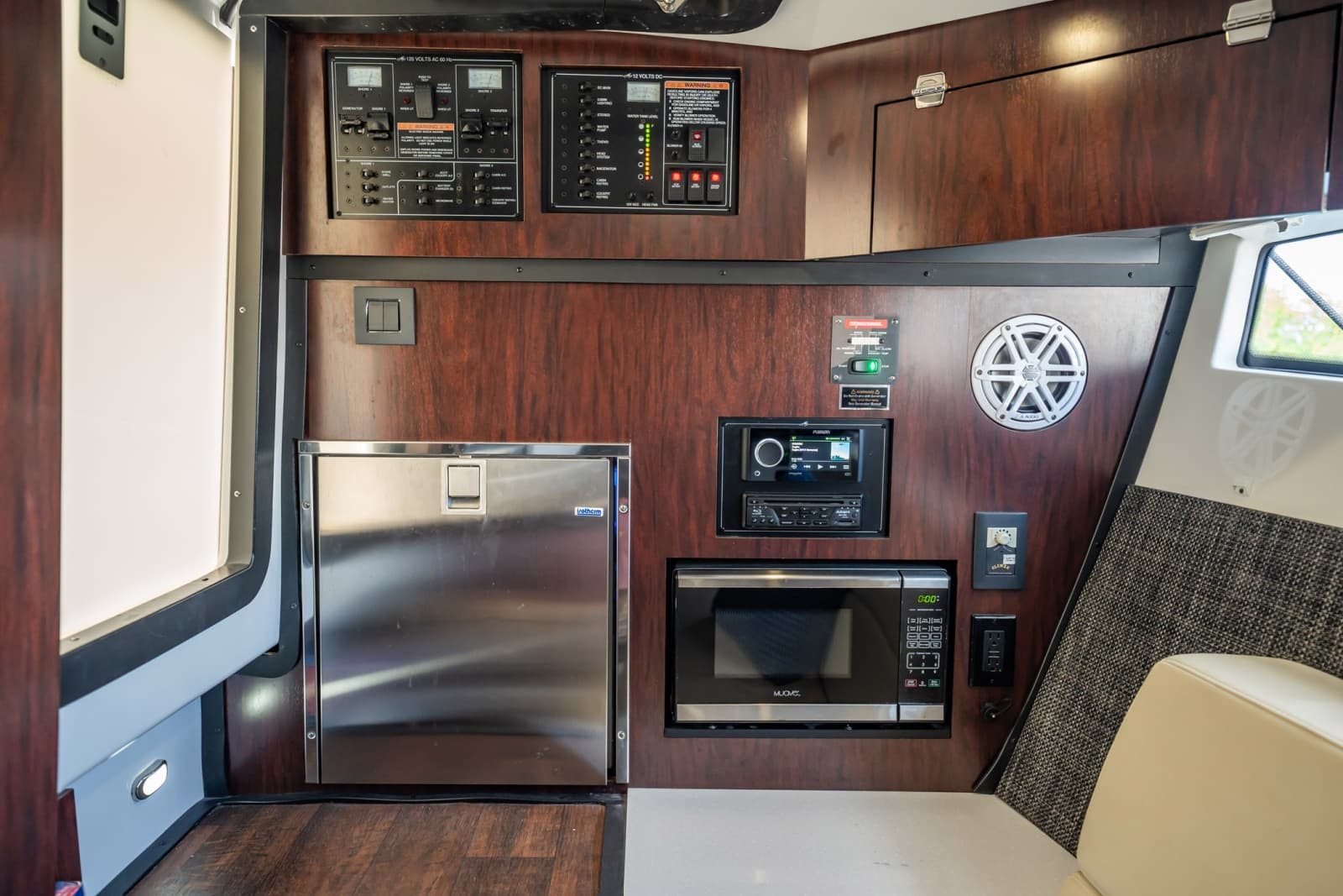 2021 Monterey 378SE Super Express