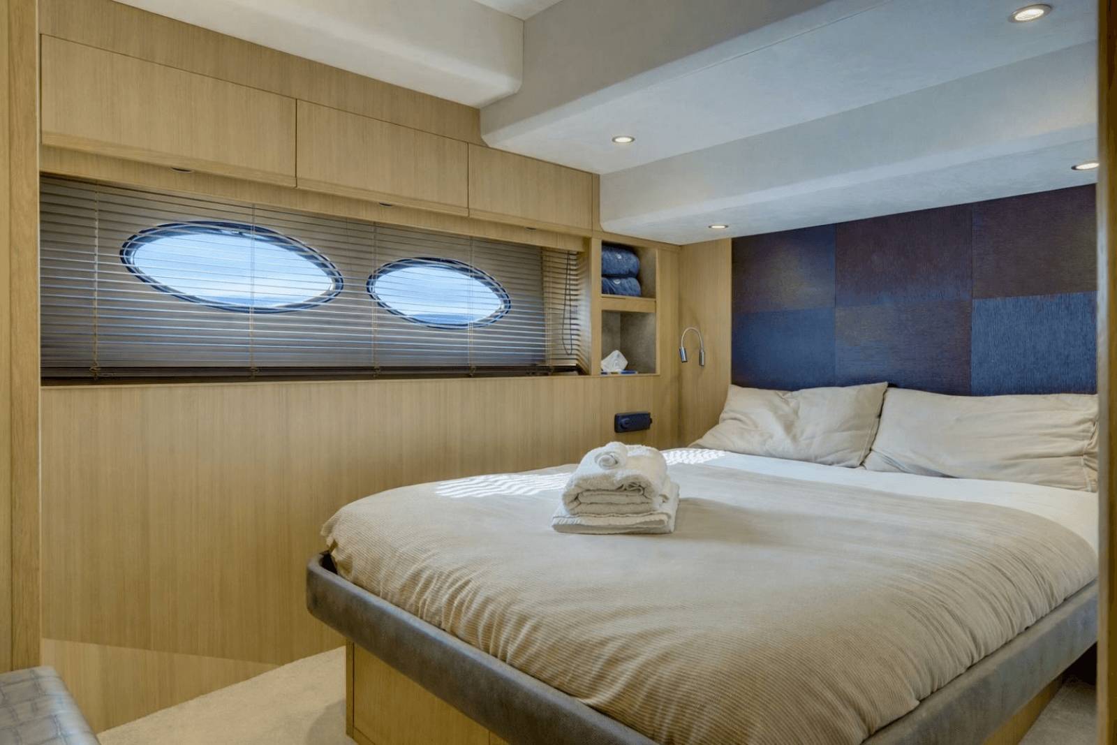 2014 Princess Yachts 