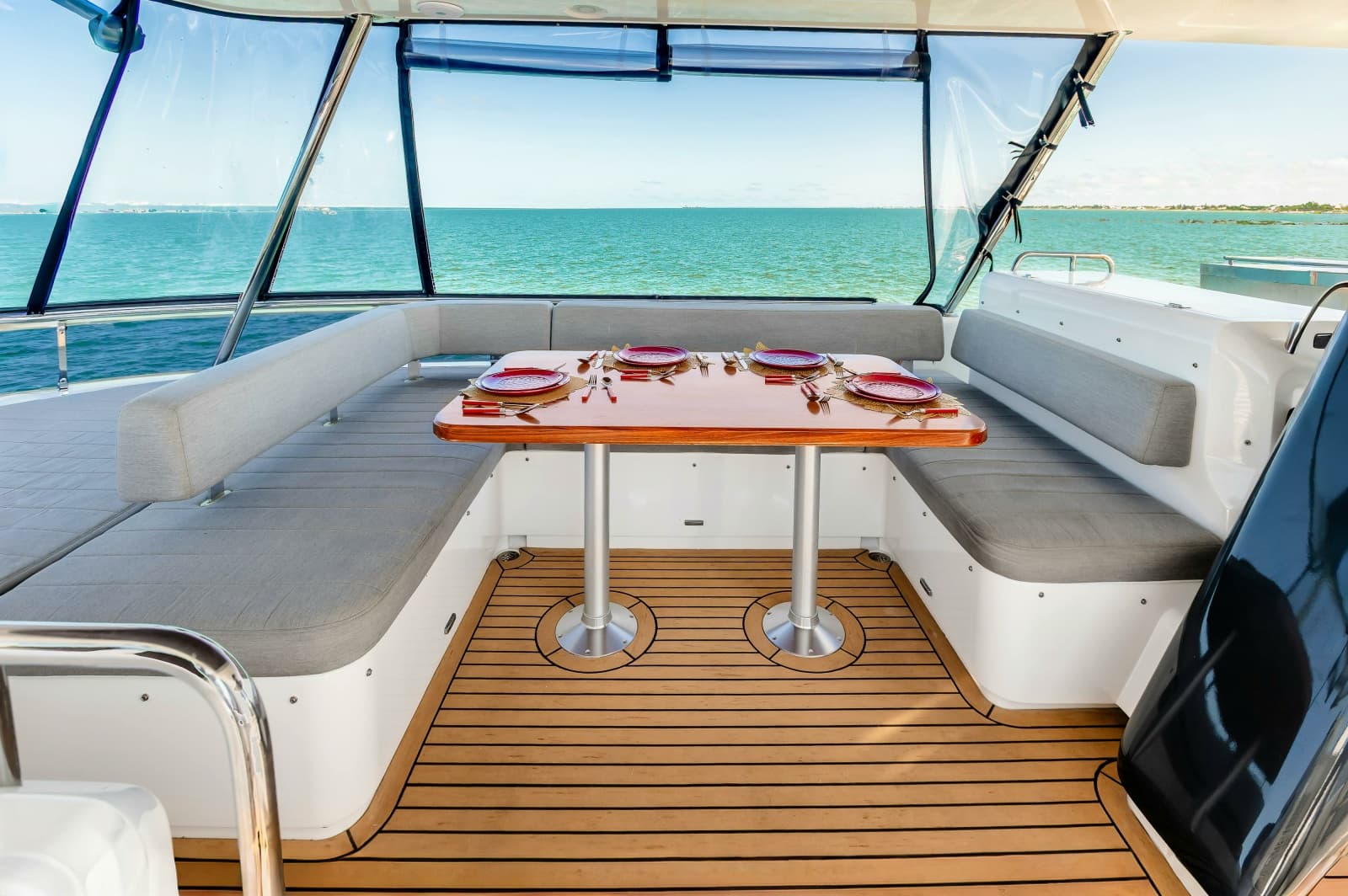 2023 Sirena Yachts 