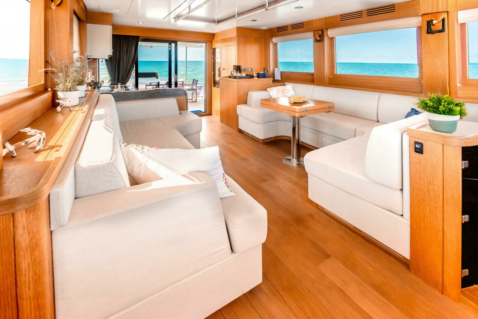 2023 Sirena Yachts 