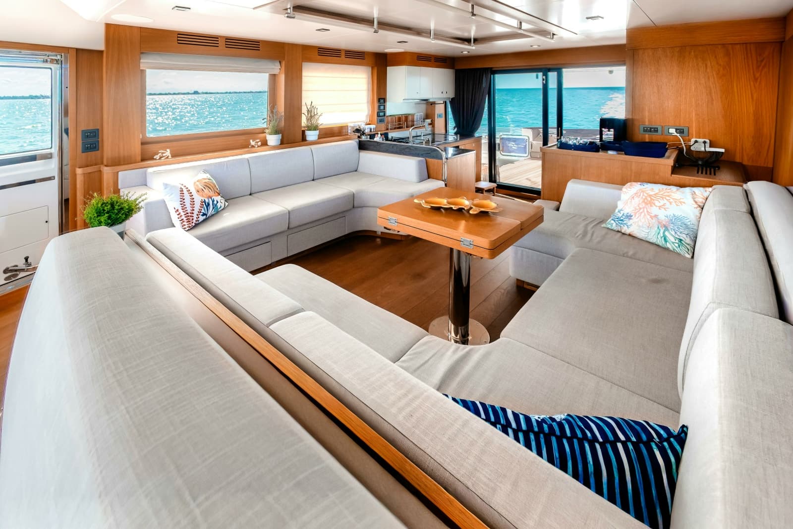 2023 Sirena Yachts 