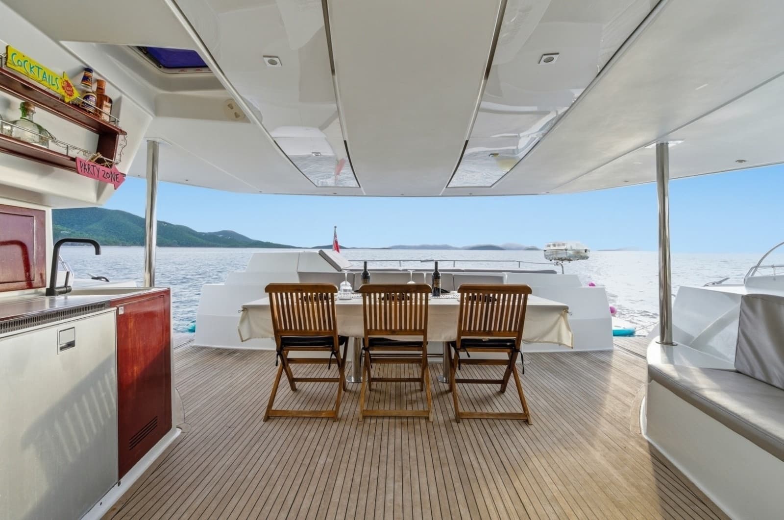 2013 Fountaine Pajot Sanya 57