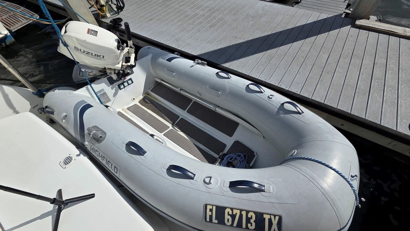 1998 Carver 405 Aft Cabin Motor Yacht
