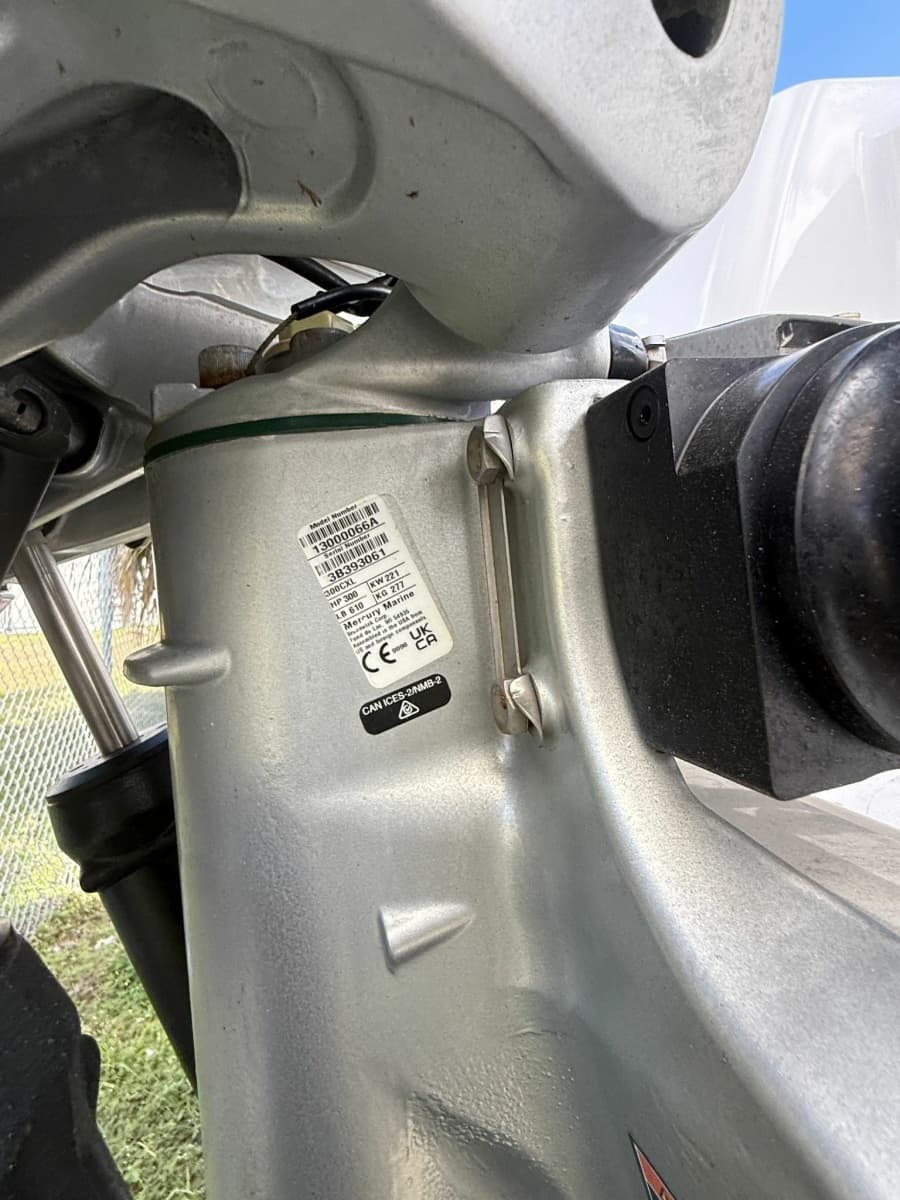 2023 Boston Whaler 