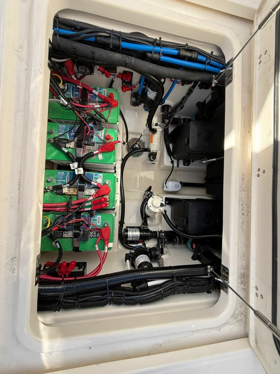 2023 Boston Whaler 