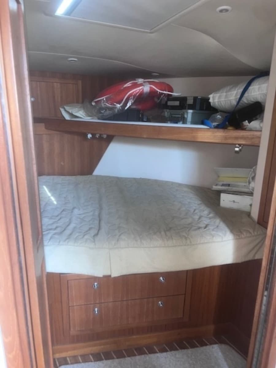 V Berth