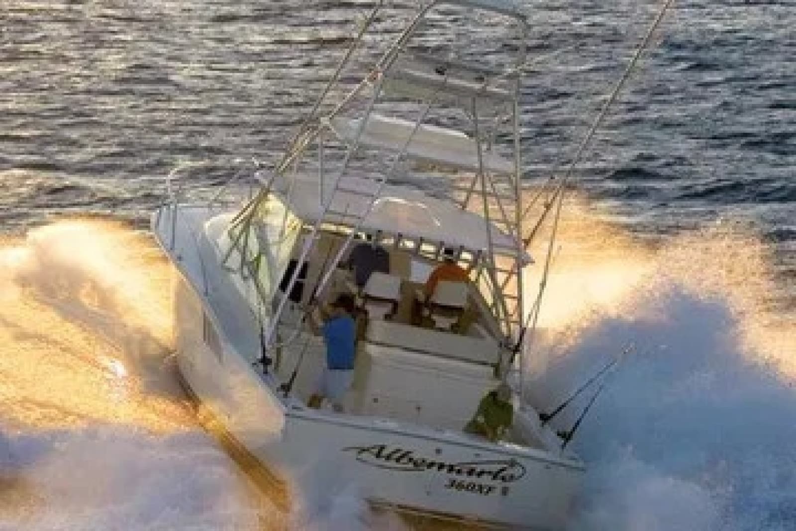 BLUE PURSUIT Underway Transom