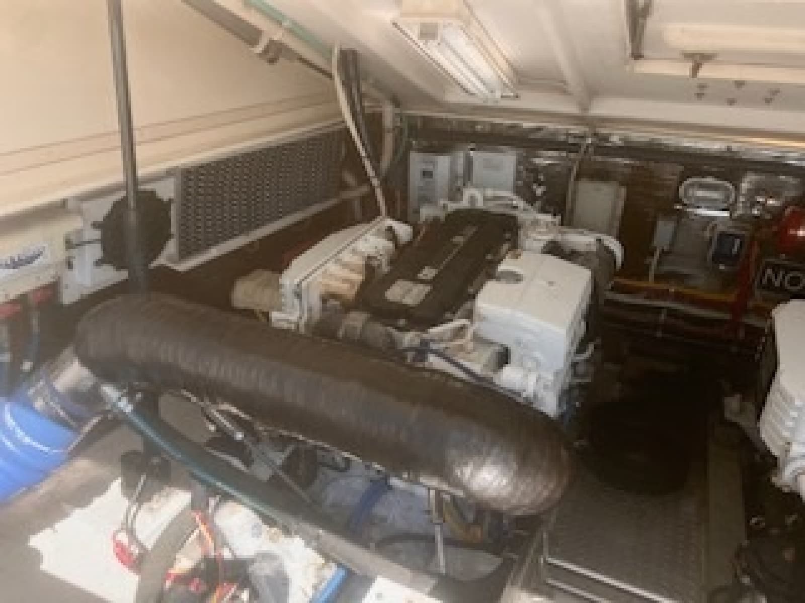 Caterpillar C9 Port