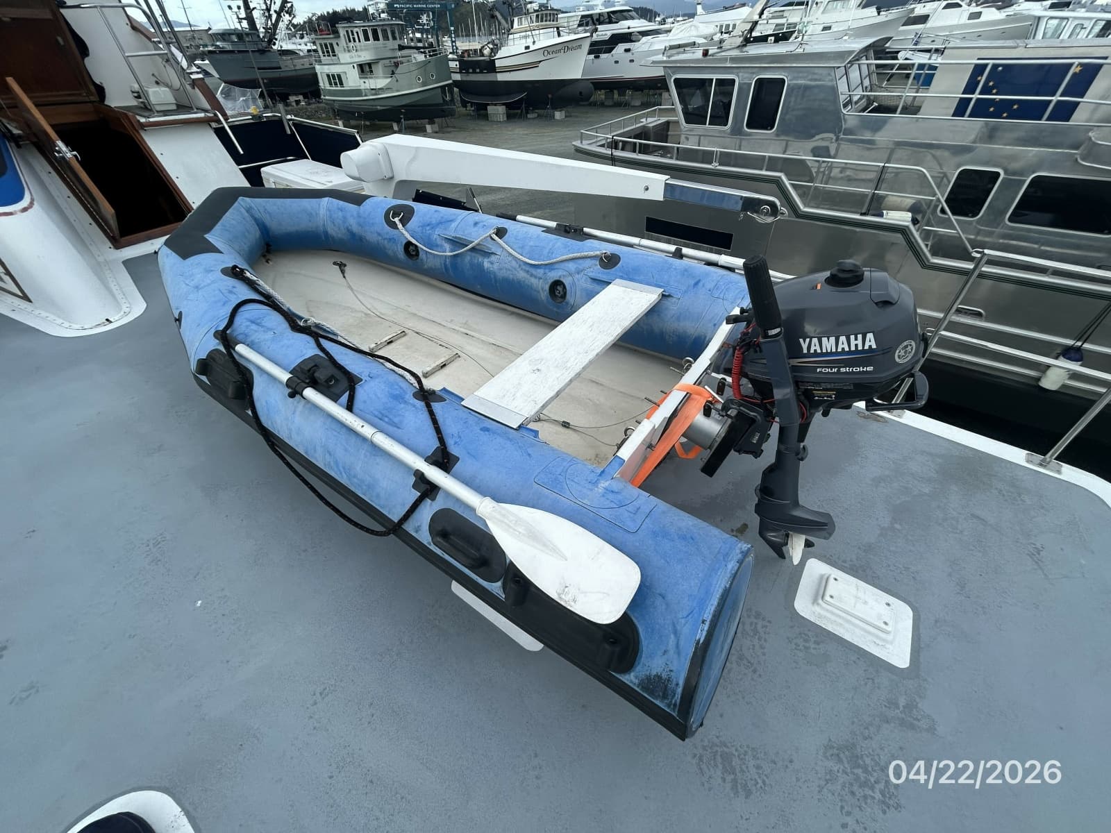 49' DeFever tender2