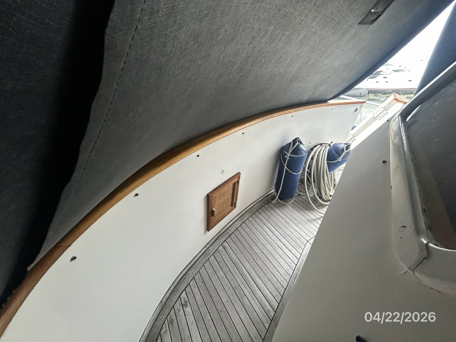 49' DeFever Portuguese Bridge