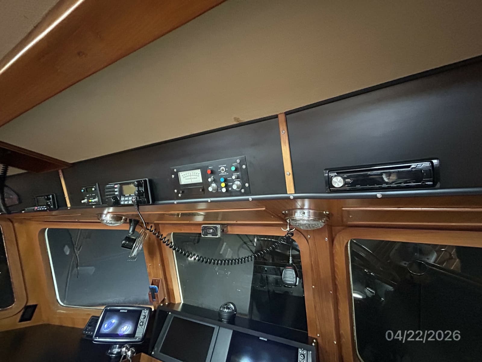 49' DeFever pilothouse helm overhead electronics