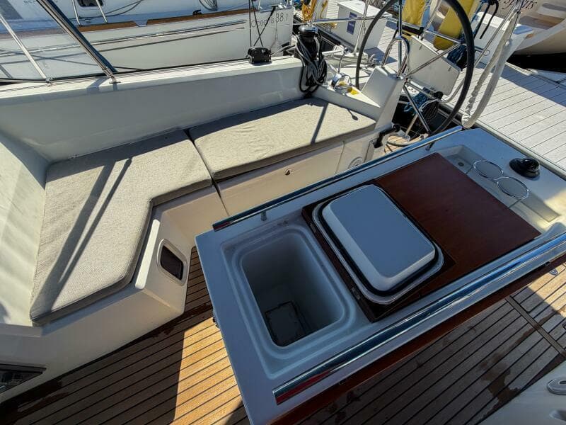 2022 Beneteau 40.1