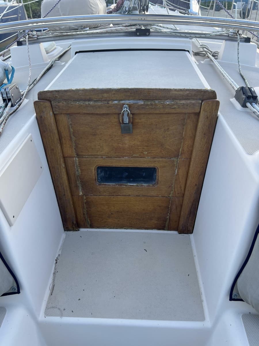 1988 Island Packet 