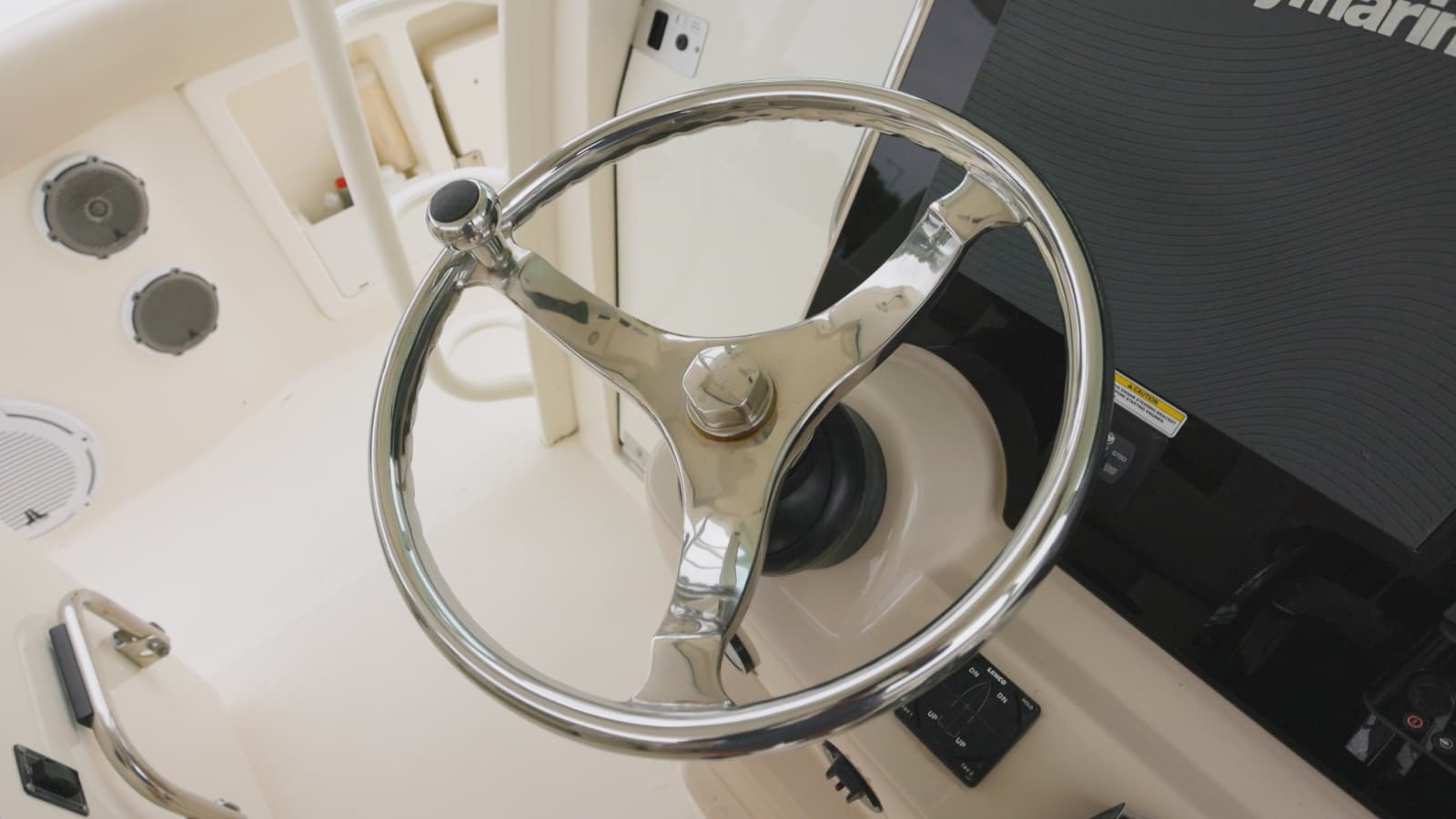 2018 Boston Whaler 380 Outrage