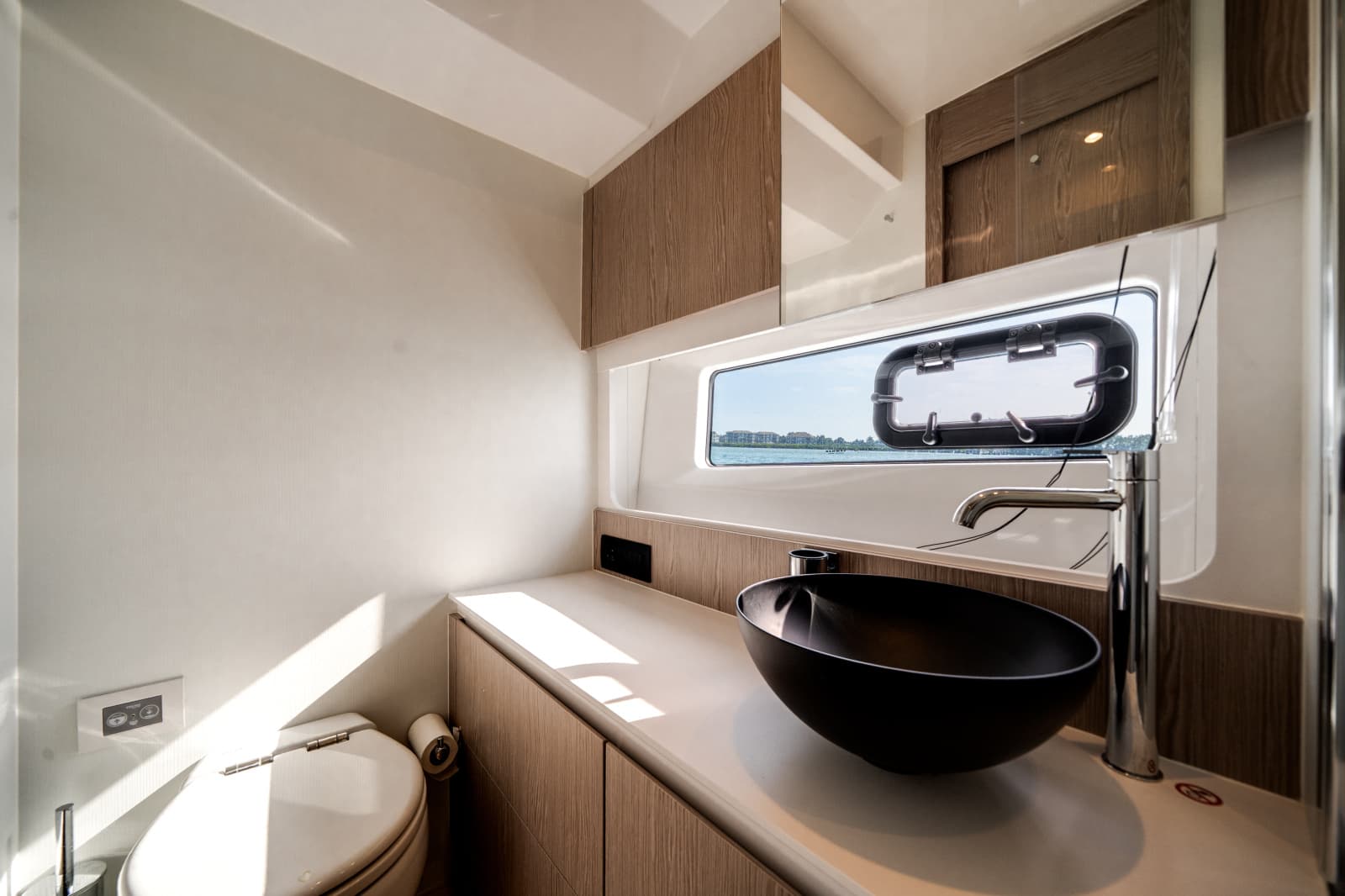 2024 Azimut 53 FLY