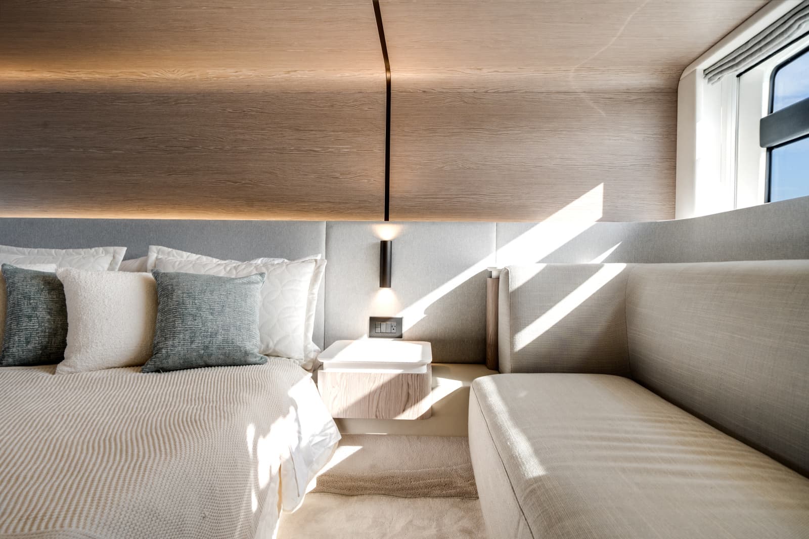 2024 Azimut 53 FLY
